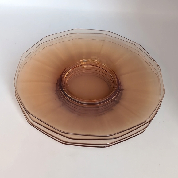 Set of Four (4) Vintage Peach Depression Glass 7 1/2" Dessert Salad Bread Plates - Picture 5 of 5